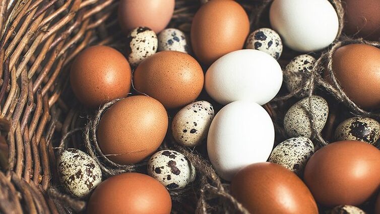Prepelica i kokošja jaja treba dodati u prehranu muškarca kako bi zadržali potenciju. 